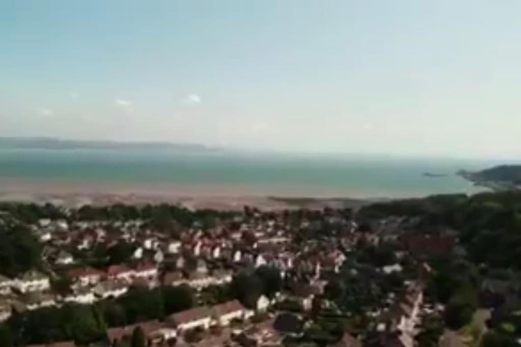 Mumbles - Modern Apartment With Panoramic Sea Views Oystermouth Exterior photo