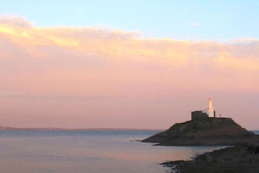 Mumbles - Modern Apartment With Panoramic Sea Views Oystermouth Exterior photo